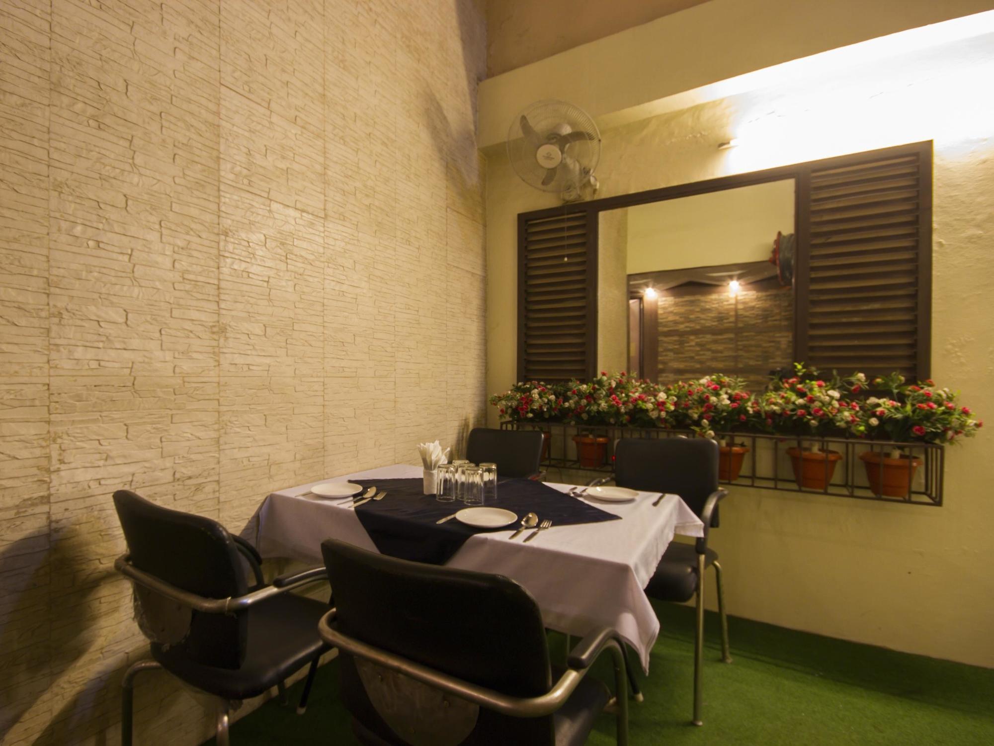 Hotel Sunstar Heights Delhi  Exterior foto