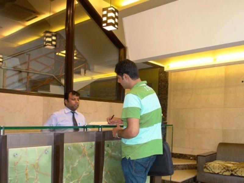 Hotel Sunstar Heights Delhi  Exterior foto